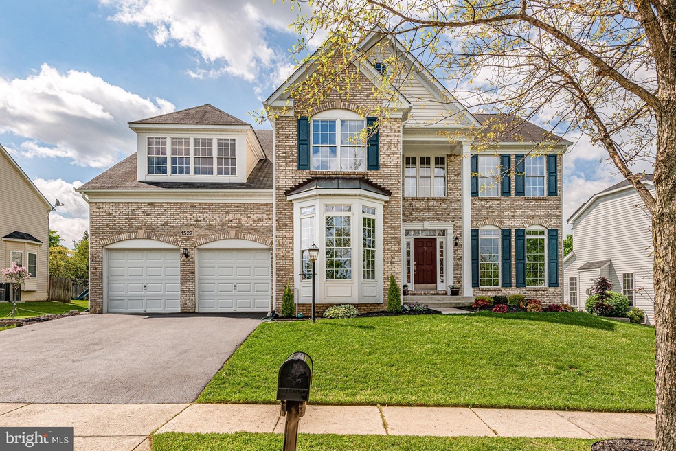 1527 Star Stella Dr, Odenton, MD 21113 - photo 1