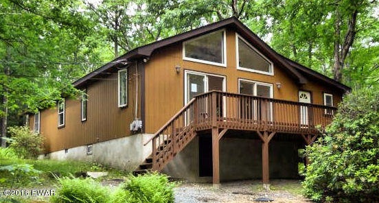 801 Palomino Ct, Lords Valley, PA 18428 - photo 1