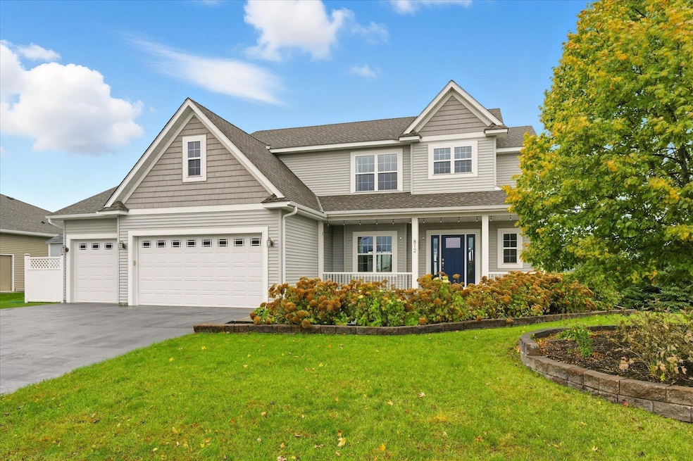 Pending $475,000 • Co-Listing Agent