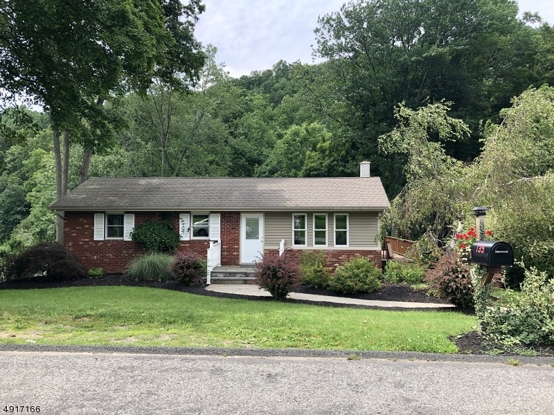 135 Elm Ave, Newton, NJ 07860 - photo 1