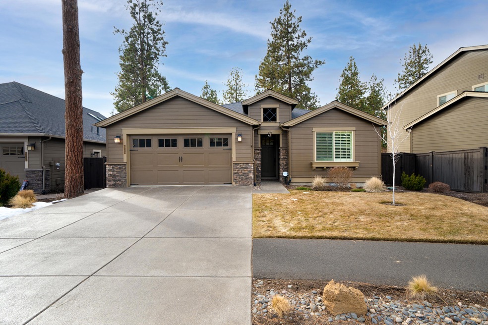60220 Rolled Rock Way Bend-1