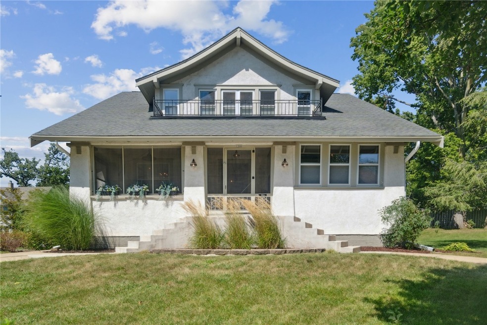 2200 Washington Ave SE, Cedar Rapids, IA 52403 - photo 1