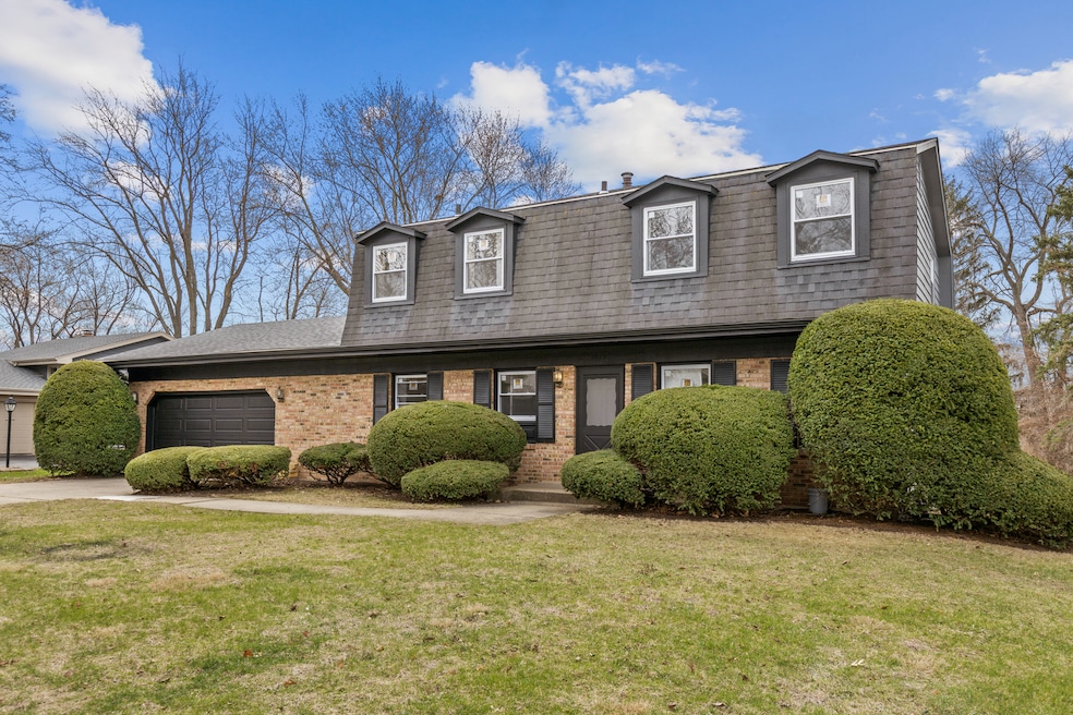 Sold $305,000