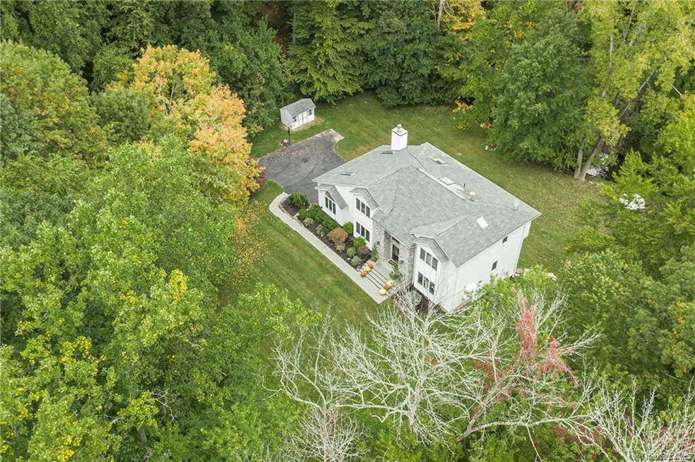 14 Parkside Ct, Pomona, NY 10970 - photo 1