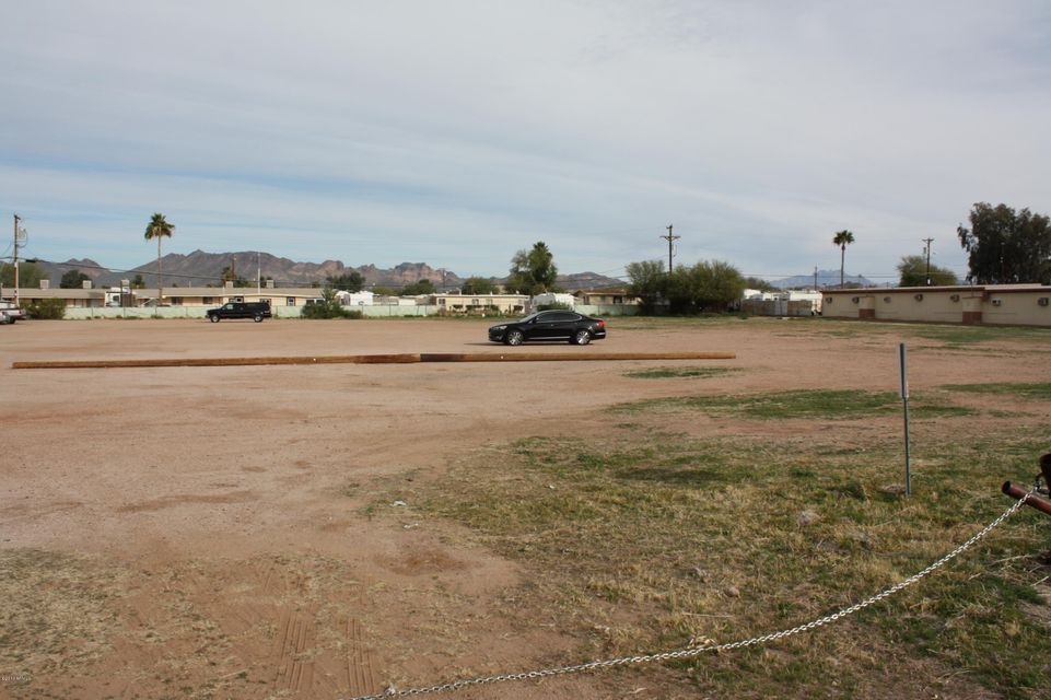 1750 W. Apache Trail