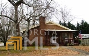 112 Oxford Square, Carrollton, GA 30117 - photo 1