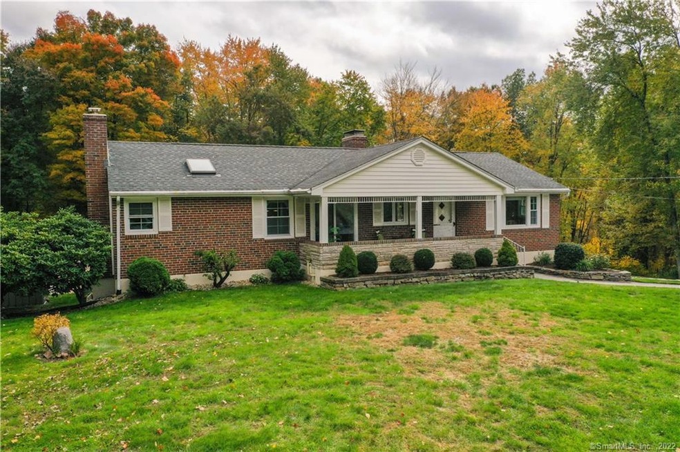 152 Bayberry Rd, Glastonbury, CT 06033 - photo 1