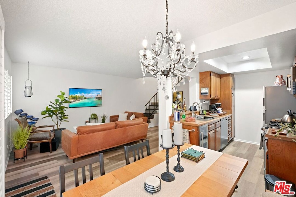 18560 Vanowen St unit 15, Reseda, CA 91335 - photo 1