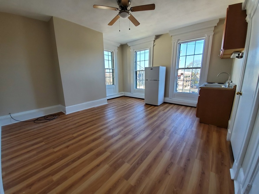 248 Lafayette St unit 10, Salem, MA 01970 - photo 1