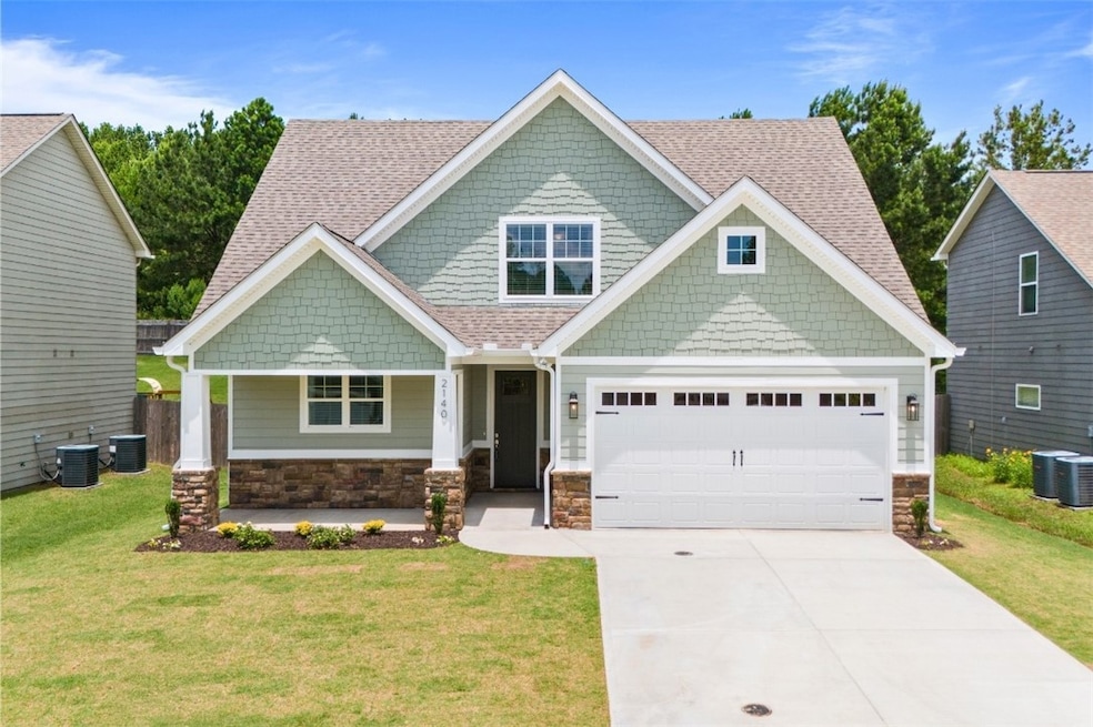 Front of House In Auburn City Limits!!!