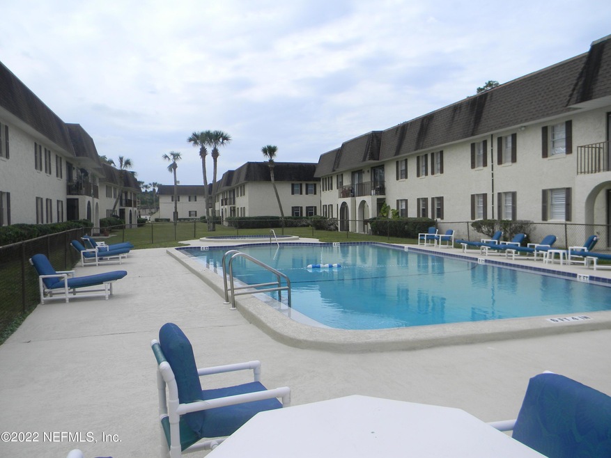 1738 El Prado Rd unit 8, Jacksonville, FL 32216 - photo 1