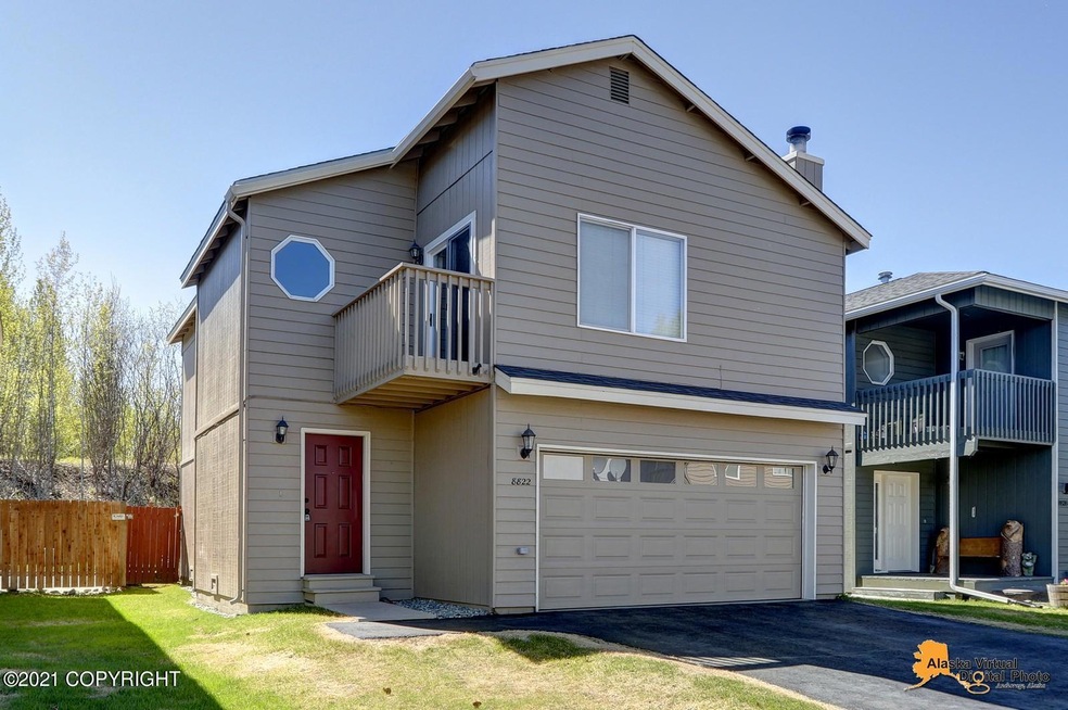 8822 Cross Pointe Loop