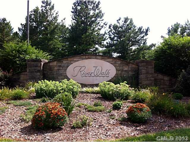 Neighborhood Entrance - Welcome to Riverwalk!