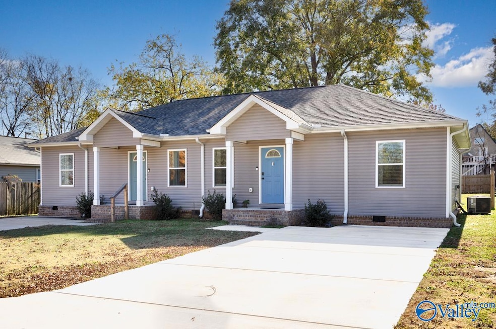 3003 14th Ave SW, Huntsville, AL 35805 - photo 1