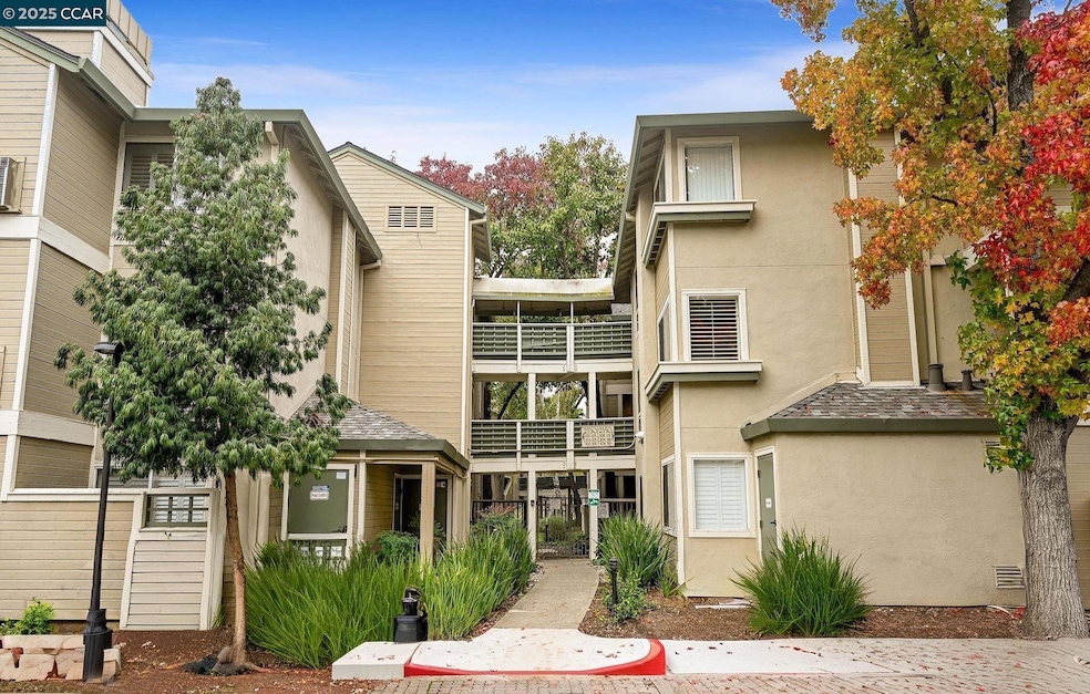 2550 Oak Rd unit 209, Walnut Creek, CA 94597 - photo 1