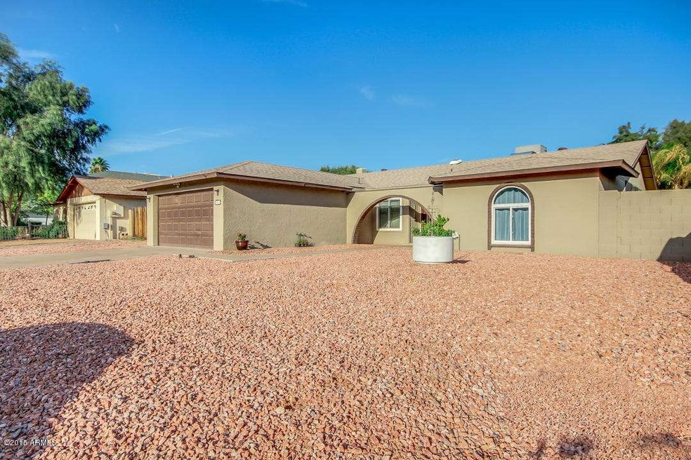 9839 N 48th Ln, Glendale, AZ 85302 - photo 1