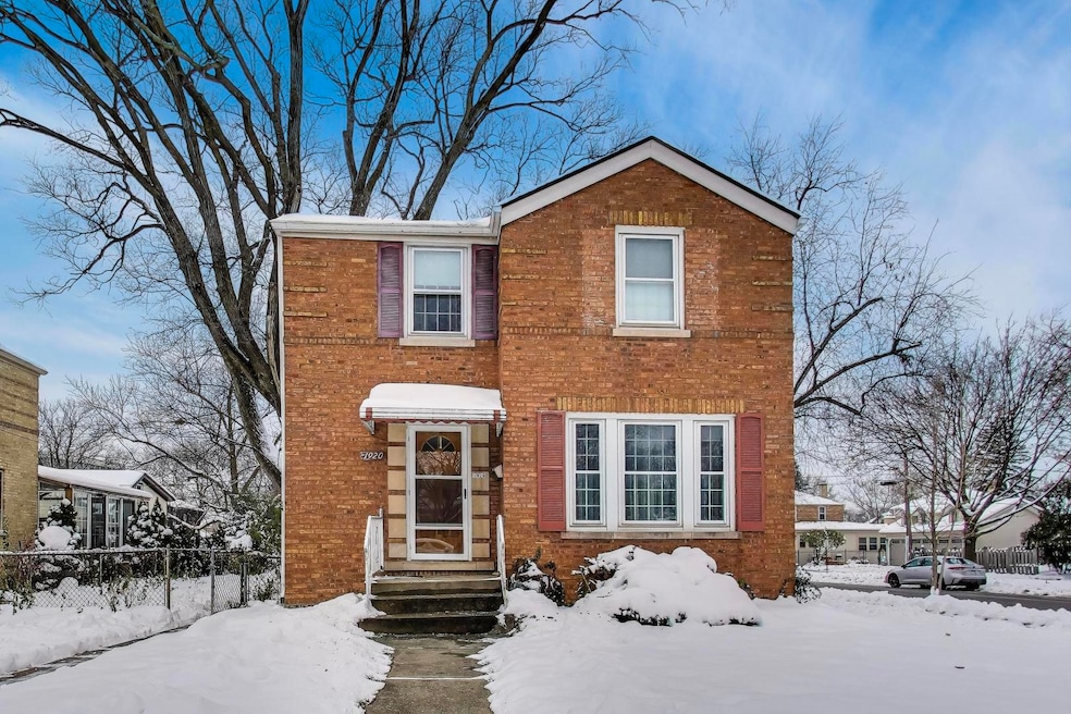 1920 S Washington Ave, Park Ridge, IL 60068 - photo 1