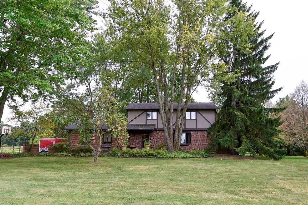 4328 Maynard Rd - LR-2