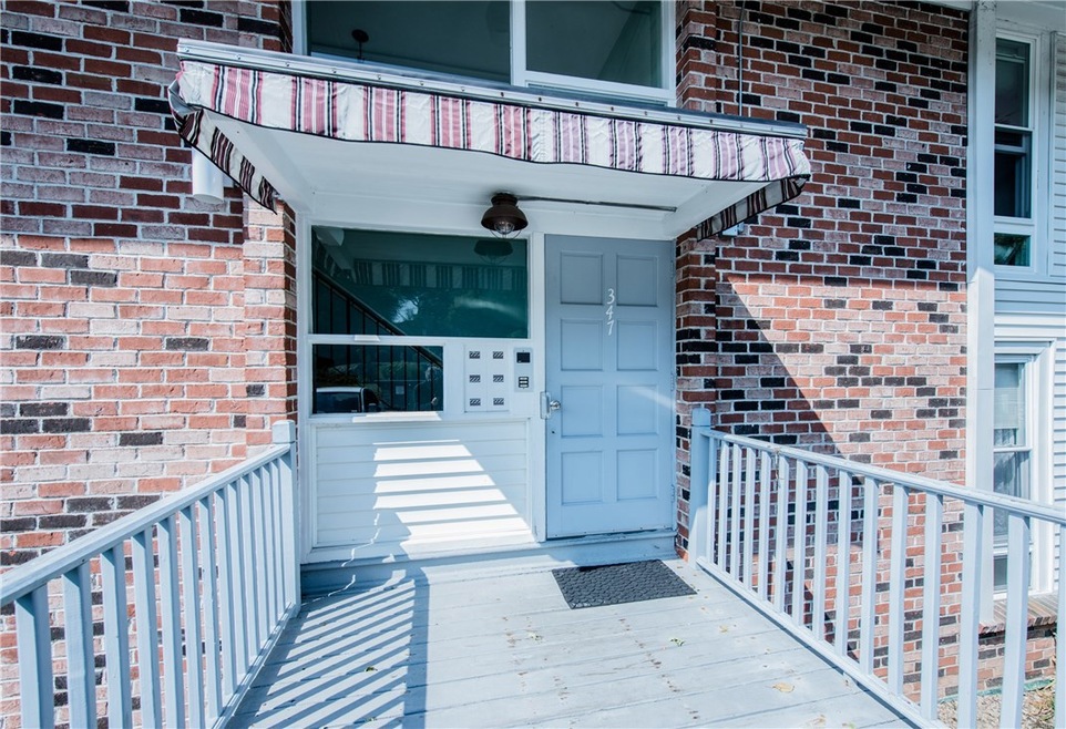 347 Main Rd unit 203, Tiverton, RI 02878 - photo 1