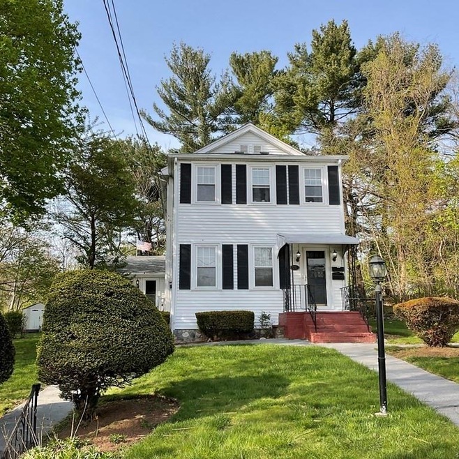 28 Charles St unit 1, Woburn, MA 01801 - photo 1