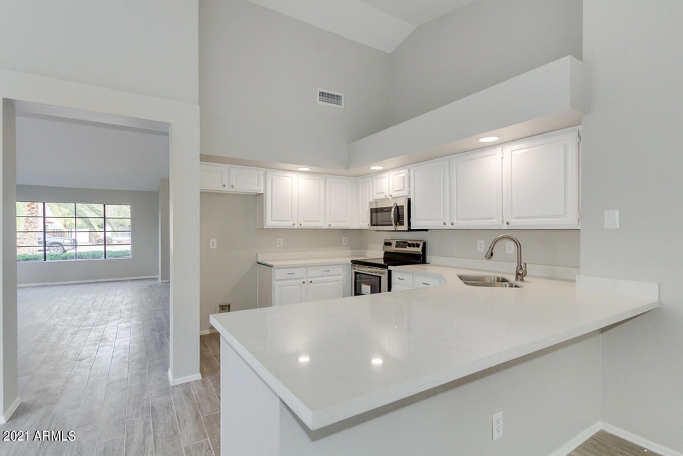 5347 E Greenway St unit 6, Mesa, AZ 85205 - photo 1