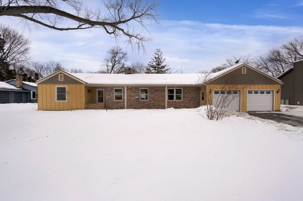 3525 Elmwood Place, Minnetonka, MN 55345 - photo 1