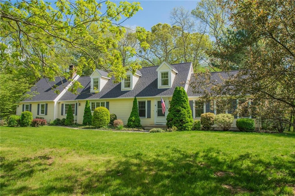 welcome to 6 Duchess Drive, Old Lyme