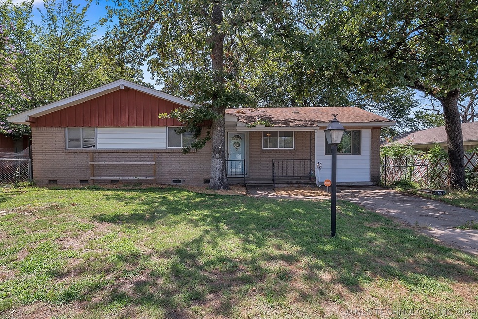 5318 S 30th West Ave, Tulsa, OK 74107 - photo 1