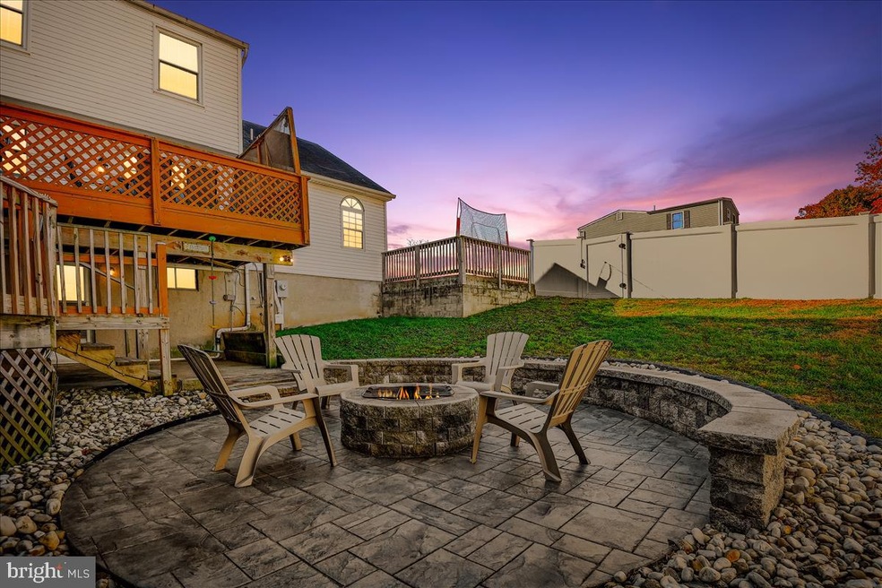 4344 Hallfield Manor Dr, Nottingham, MD 21236 - photo 1