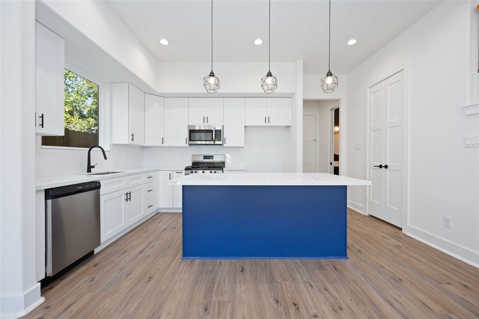 3504 Caplin St unit A, Houston, TX 77026 - photo 1