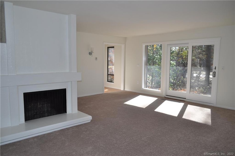 38 Crocus Ln, Avon, CT 06001 - photo 1