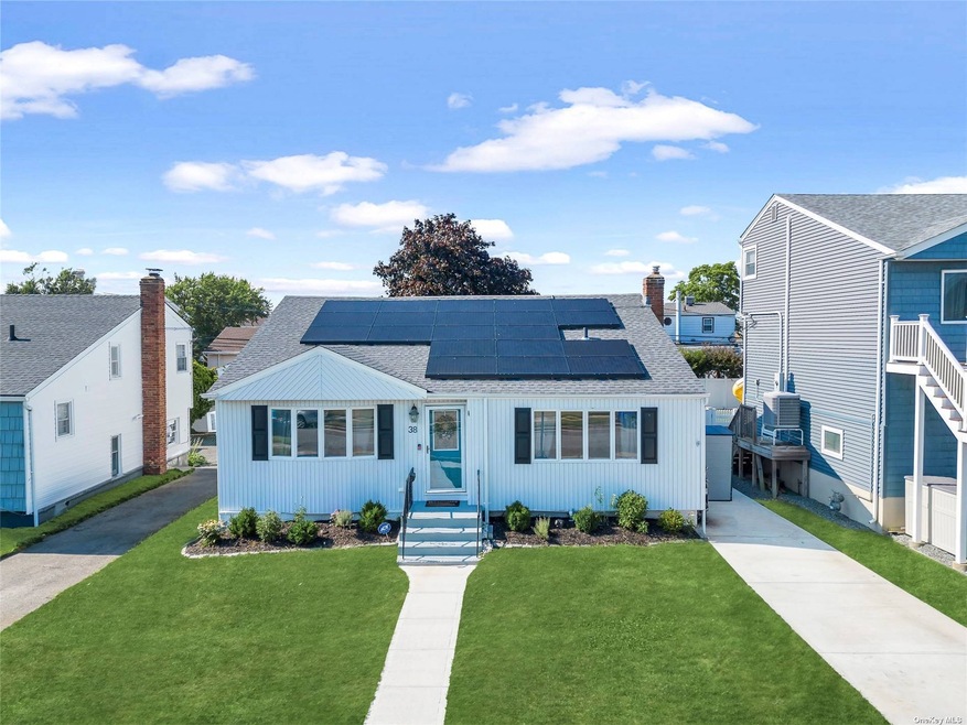 38 Howard Ave, Freeport, NY 11520 - photo 1