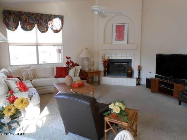 1207 S Cholla Ct - Living - Melanie Tayl