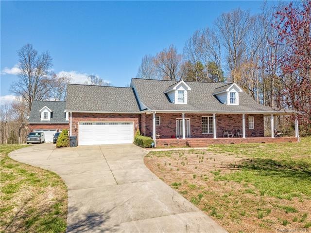 152 Zurich Ln, Statesville, NC 28625 - photo 1