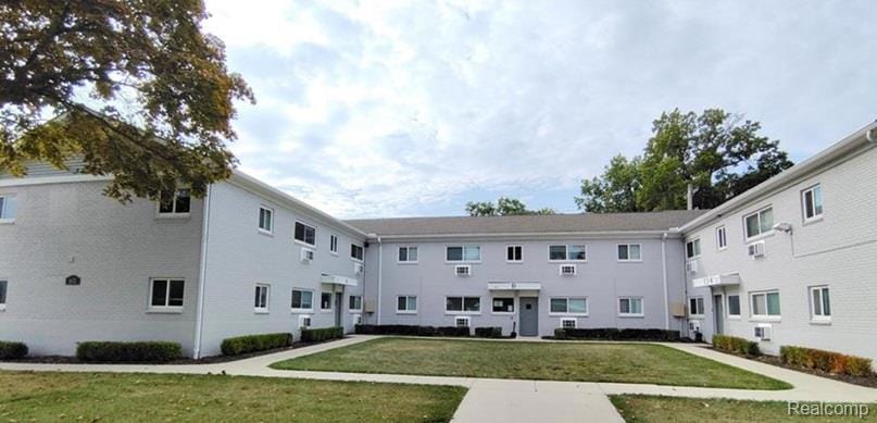 For Rent $1,250/month