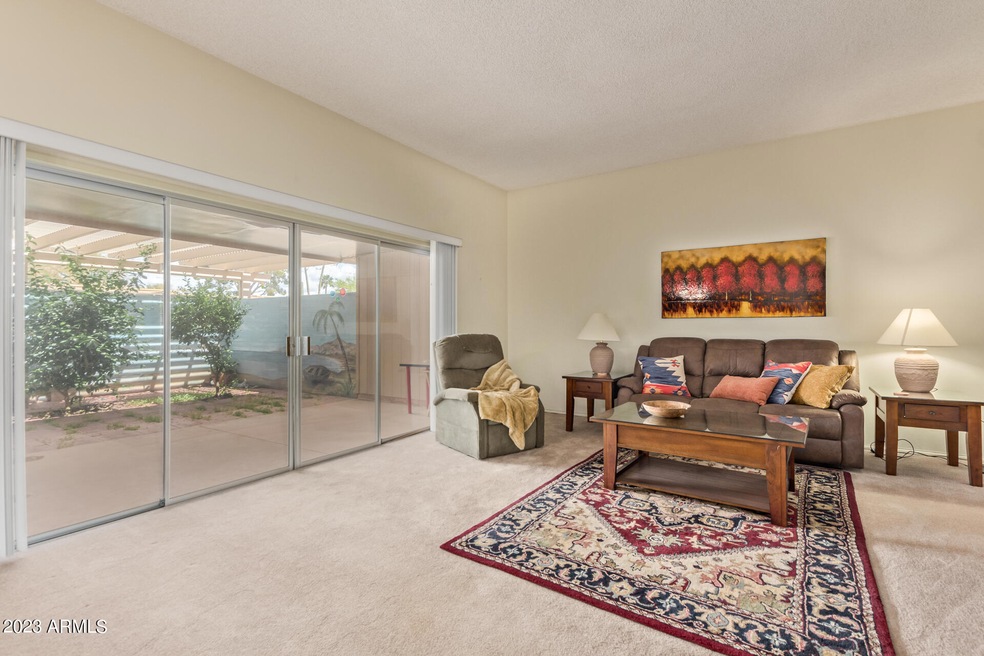 10918 W Topaz Dr, Sun City, AZ 85351 - photo 1