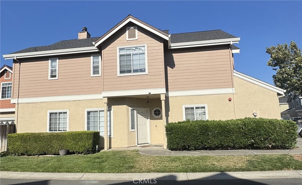 Charming three-bedroom home with Central Air and Heat nestled in vibrant community near Travis Air Force Base