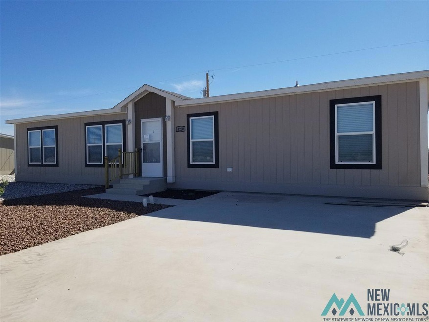 4210 Willow St, Carlsbad, NM 88220 - photo 1