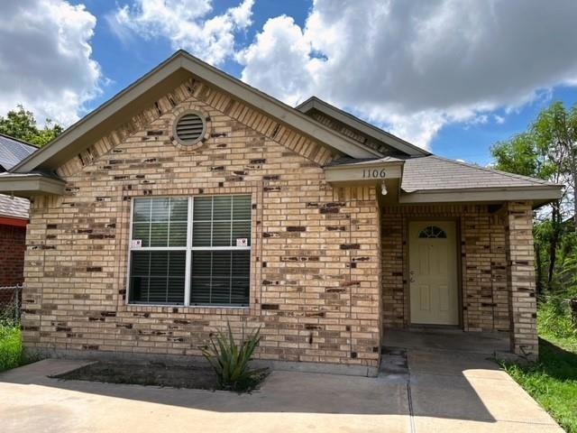 1106 E Hawk Ave, Pharr, TX 78577 - photo 1