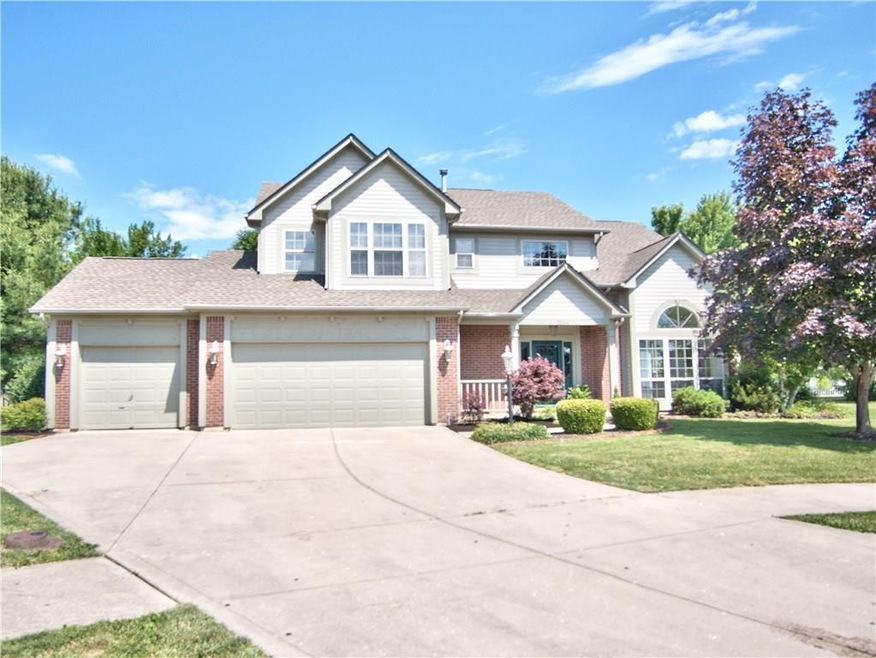 5544 Homestead Ct, Plainfield, IN 46168 - photo 1