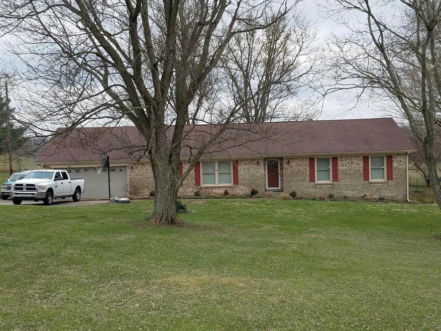 1030 Faulkner Ln, Danville, KY 40422 - photo 1
