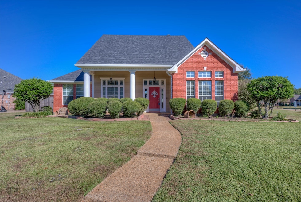 Sold • Co-Listing Agent