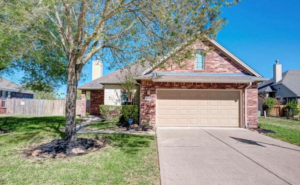 2010 Preston Park, Rosenberg, TX 77471 - photo 1