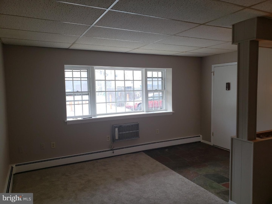 17 S 2nd St unit B, Quakertown, PA 18951 - photo 1