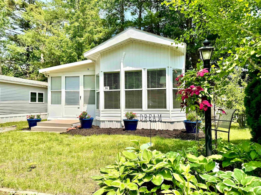 430 Post Rd unit 74, Wells, ME 04090 - photo 1