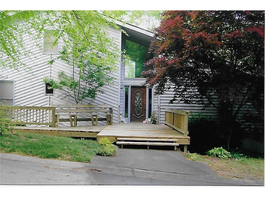 Owner added Custom Deck to entry