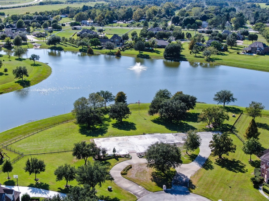 19739 Lake Stone Ct, Tomball, TX 77377 - photo 1