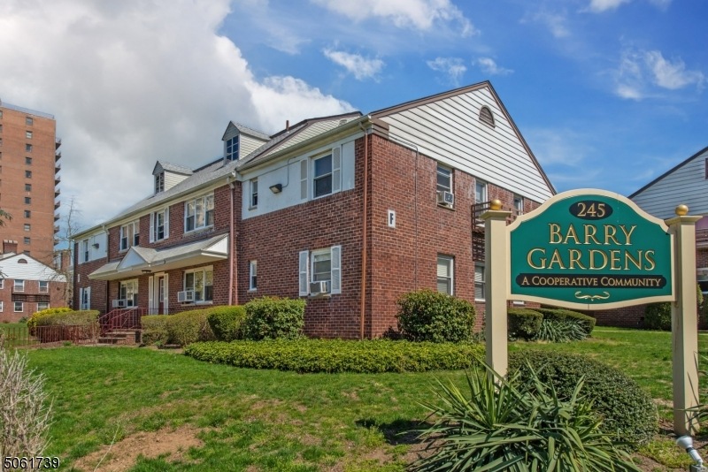 227 Passaic Ave unit 15F, Passaic, NJ 07055 - photo 1