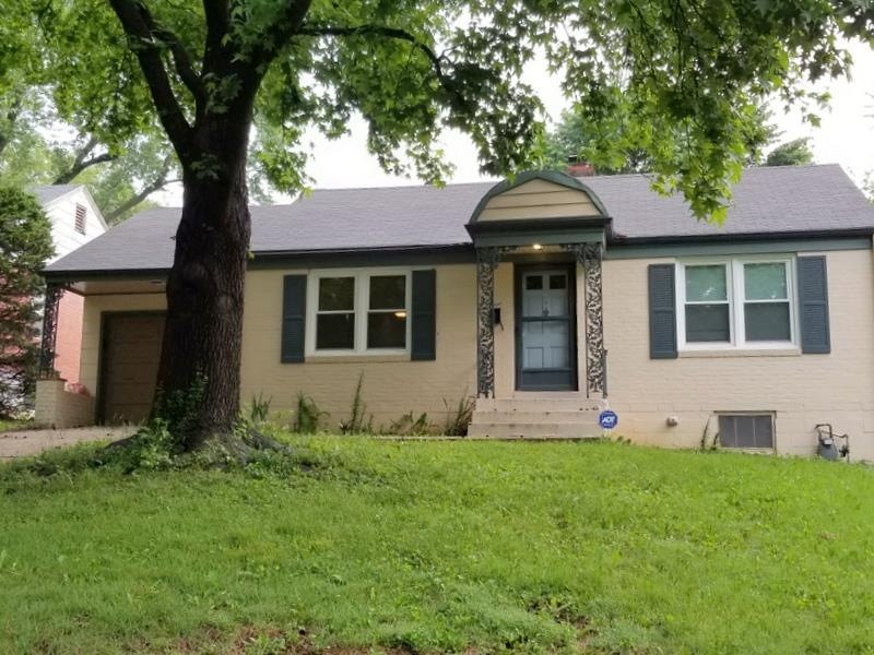 Cute 2 BR Ranch!