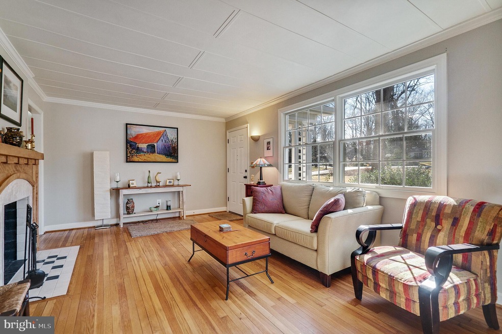 9000 Littleton St, Fairfax, VA 22032 - photo 1